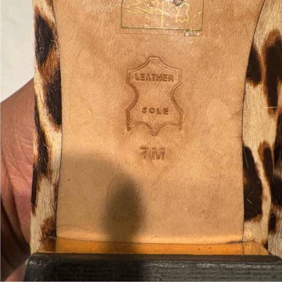 Tory Burch Animal Print Flats with Gold Accent - Picture 10 of 11